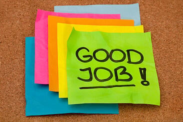 "good job" post-it for employee recognition